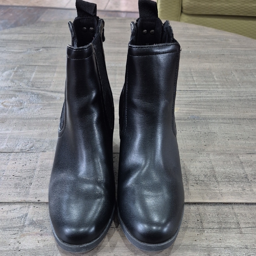 Black Women's Wedge Boot - Classic Ankle Boot